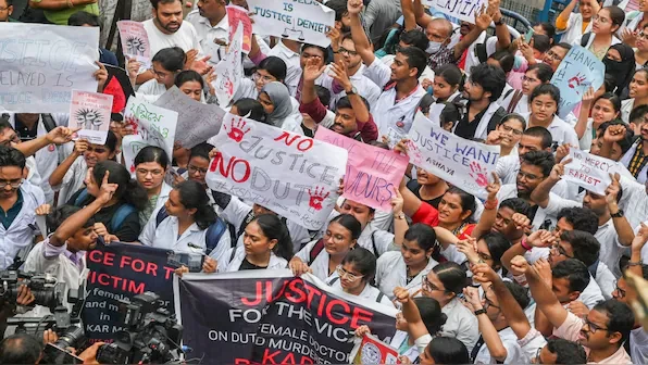 “Protest cannot be at the cost of duty...": SC Directs Protesting Doctors to Resume Work by 5pm on Sept. 10