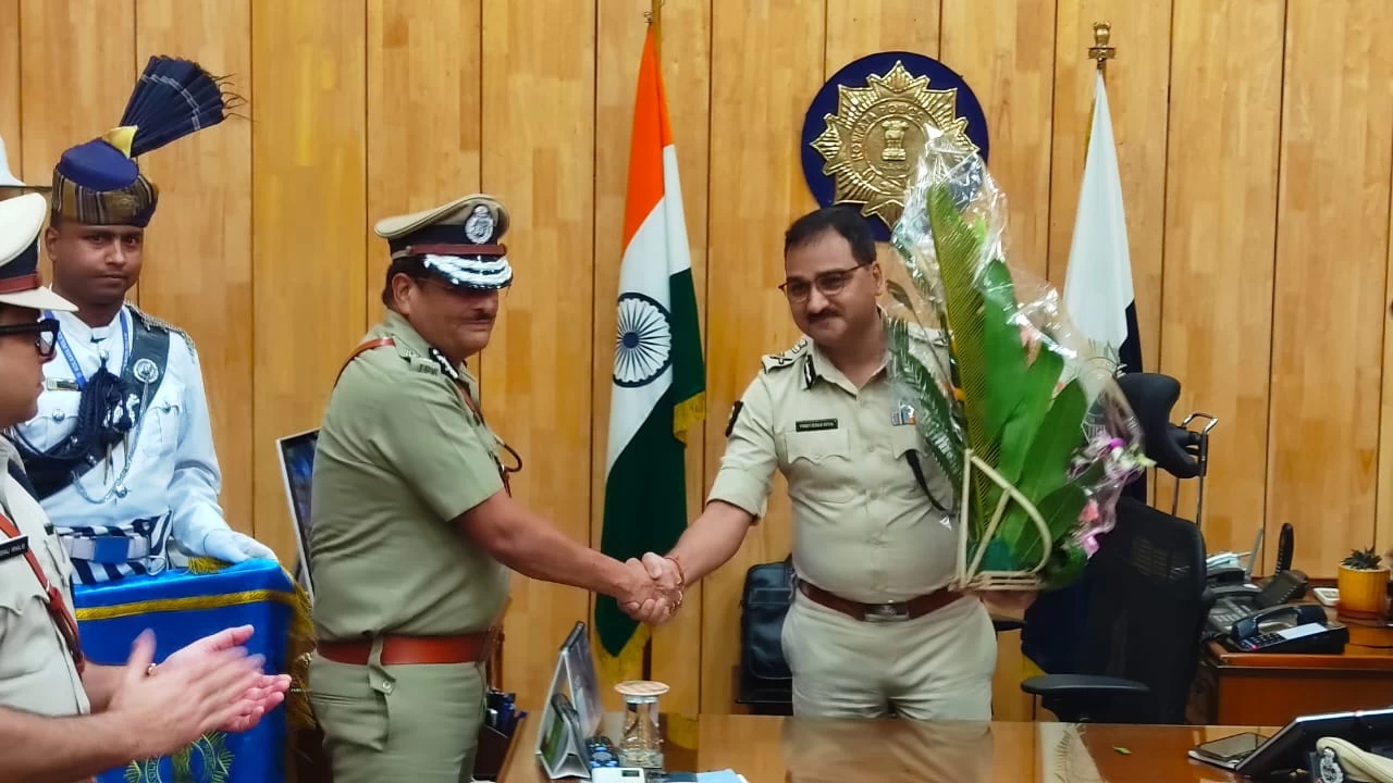 Kolkata Gets A New Police Commissioner, Mamata Banerjee government replaces Vineet Goyal with Manoj Verma; Changes done in state Health Dept too