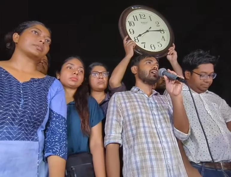 West Bengal Junior Doctors Call Off Cease Work, Warn of Indefinite Hunger Strike if Demands are not met Within 24 Hours