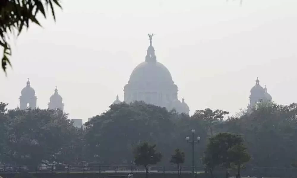 Kolkata's Air Quality Plummets to 'Poor' After Diwali Celebrations