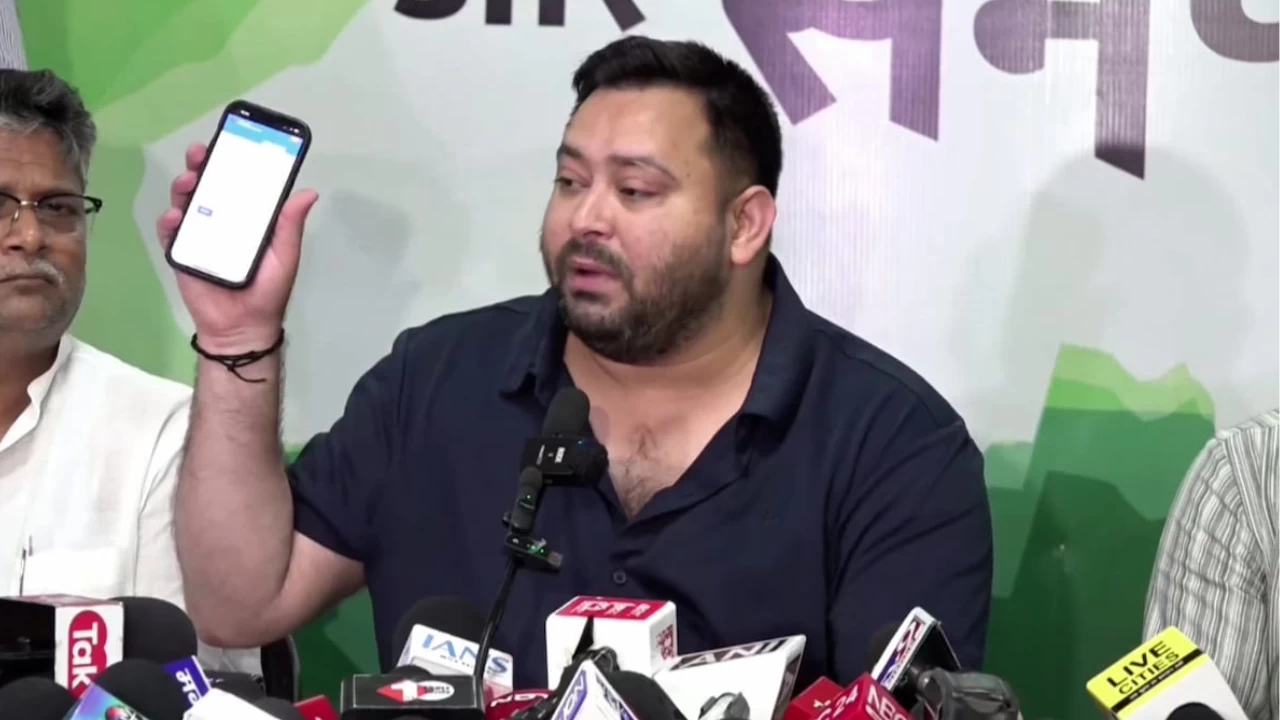 Complaint Filed Against Tejashwi Yadav over Alleged Dual Voter ID Cards