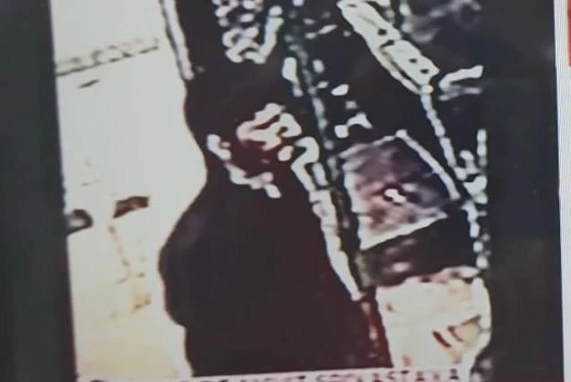 Chilling CCTV Captures Delhi Blast Accused Umar Near A Mosque Hours Before Deadly Explosion