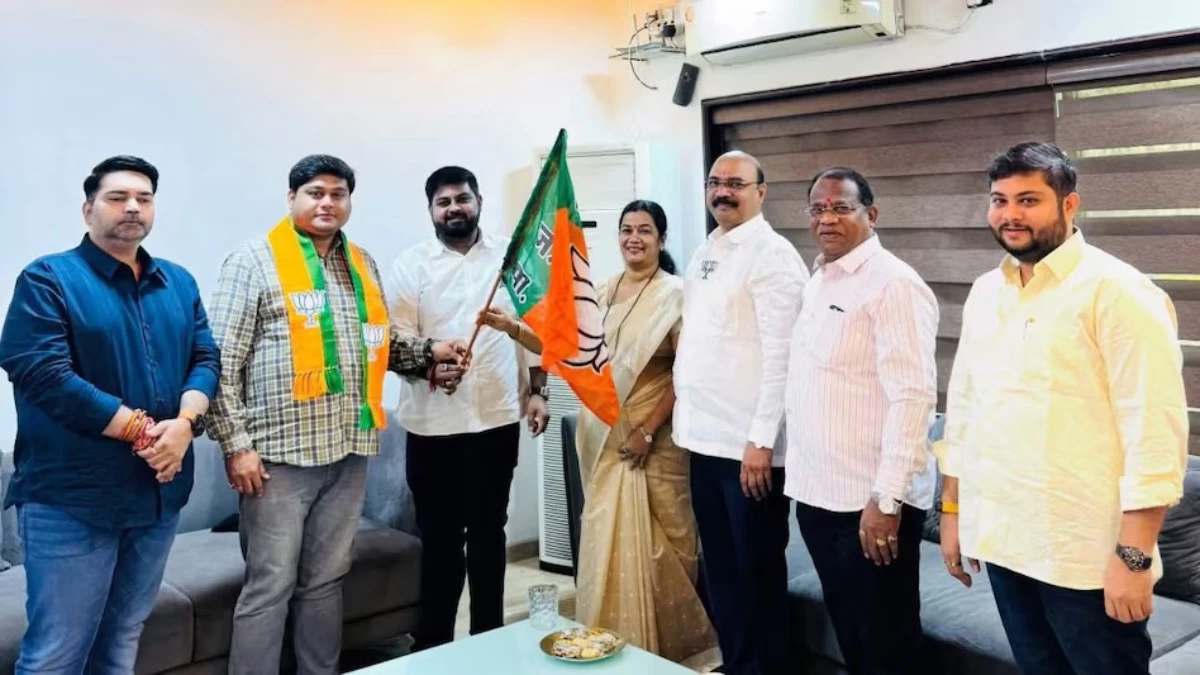 Congress Suffers Major Setback in Ambernath as 12 Councillors Switch to BJP