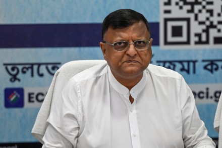 77 EVM Tampering Complaints In Bengal Polls; CEO Manoj Agarwal Signals Possible Re-Poll Before May 2